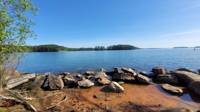 Lake Lanier picnic free area - Buford, GA