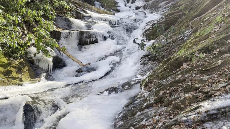 Roaring Fork Falls Trailhead - Burnsville, NC