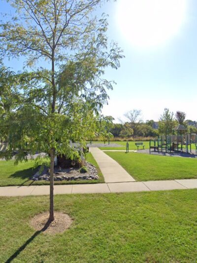 Rolling Hills Park - Carpentersville, IL