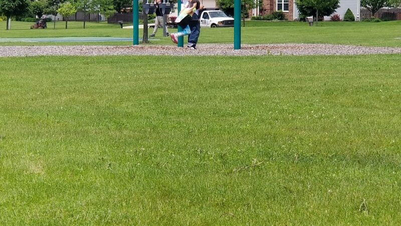 Rolling Hills Park - Carpentersville, IL