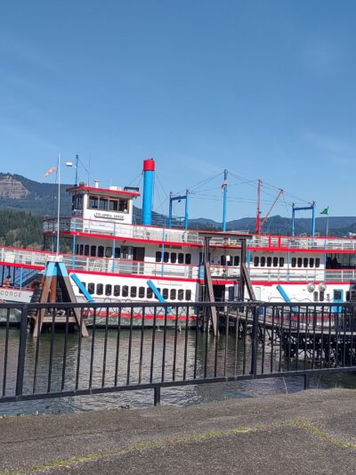 Cascade Locks Marine Park - Cascade Locks, OR