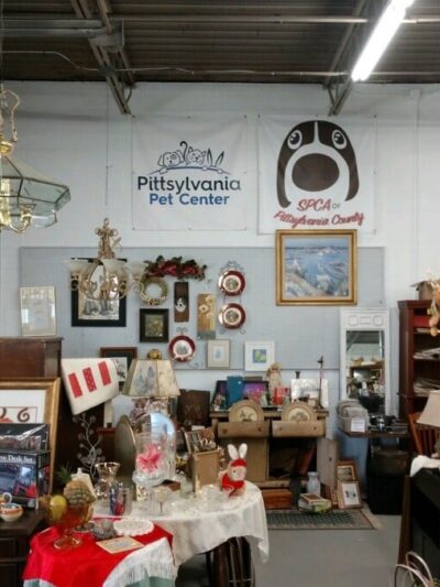 Doggie Bag Thrift Store - Chatham, VA