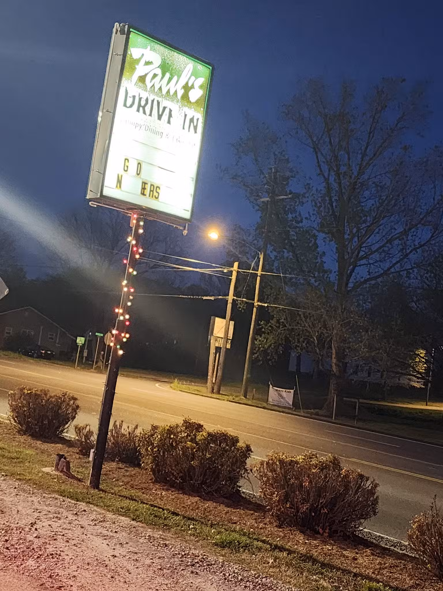 Paul's Drive-In - Chatsworth, GA