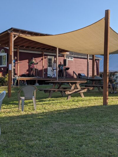 Bennett Vineyards & Wine Company - Cheshire, OR