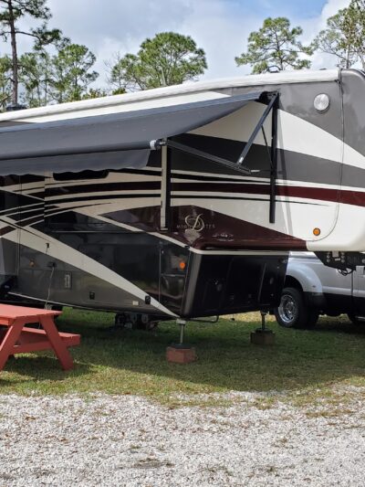 Christmas RV Park - Christmas, FL