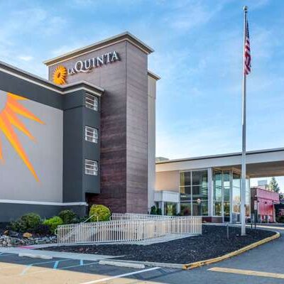 La Quinta Inn & Suites by Wyndham Clifton/Rutherford - Clifton, NJ