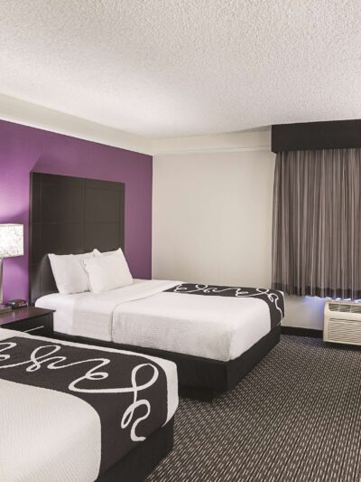 La Quinta Inn & Suites by Wyndham Clifton/Rutherford - Clifton, NJ