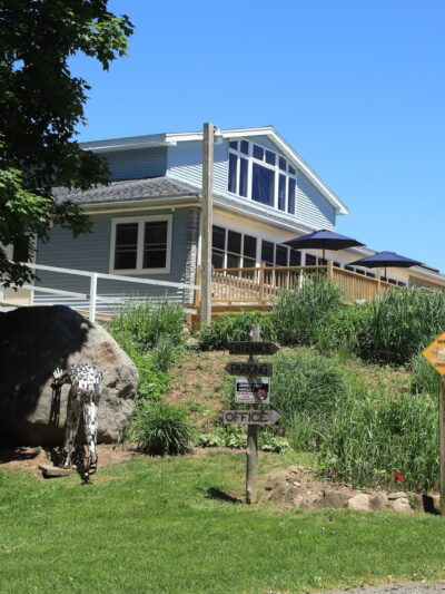 Spring Farm CARES - Clinton, NY