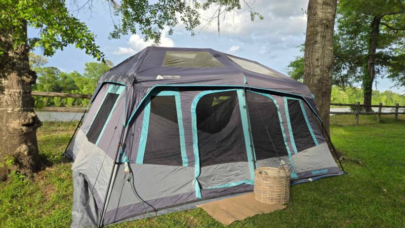 Service Park Campground - Coffeeville, AL