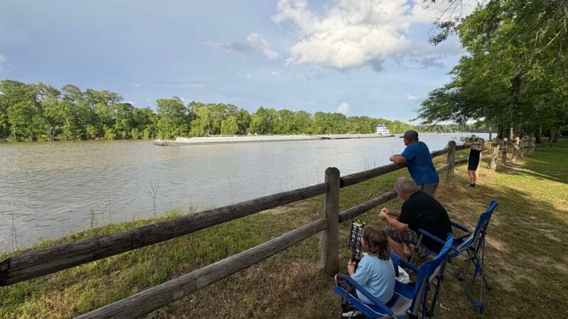 Service Park Campground - Coffeeville, AL