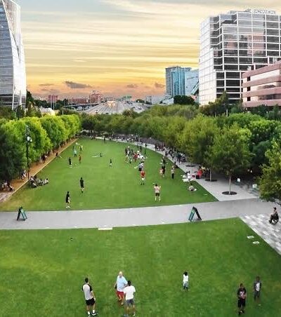 Klyde Warren Park - Dallas, TX