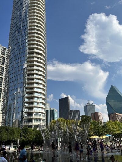 Klyde Warren Park - Dallas, TX