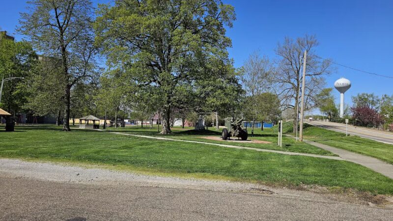 Veterans' Memorial Park - Delavan, IL