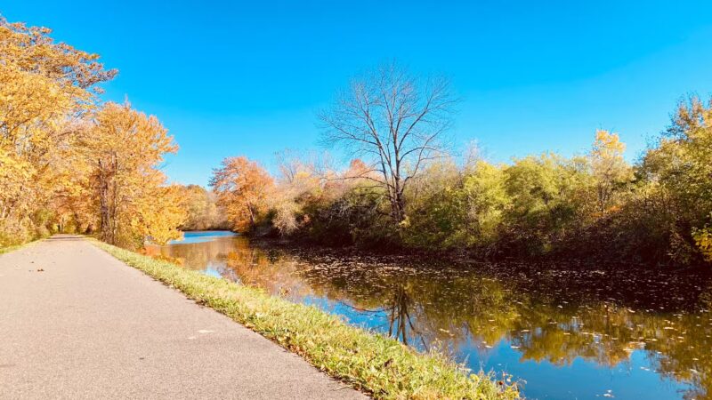 Old Erie Canal State Park Parking Area - East Syracuse, NY