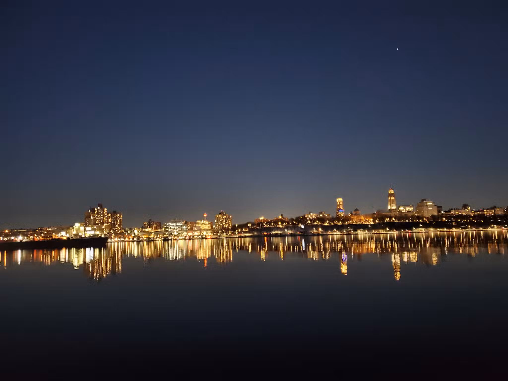 Edgewater Dog Park - Edgewater, NJ