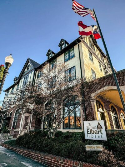 Elberton Square - Elberton, GA