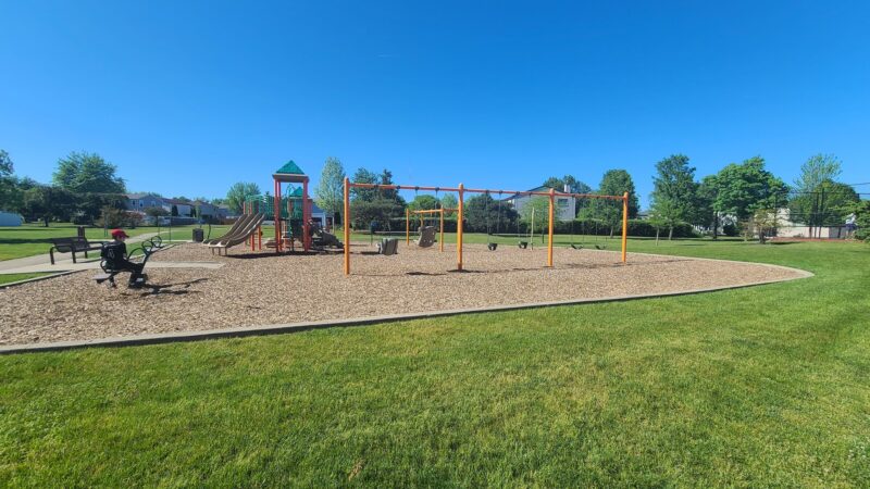 Johnson Park - Elk Grove Village, IL