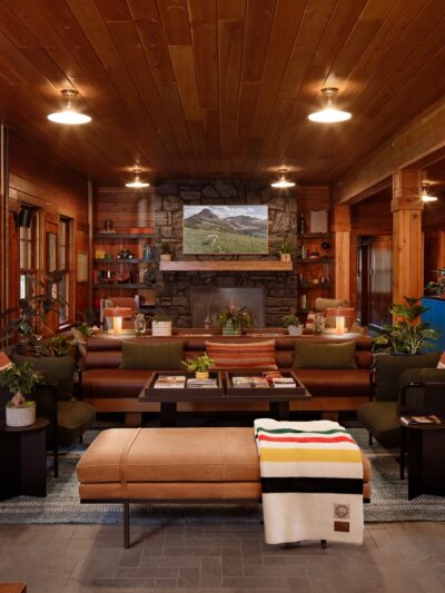 LOGE Glacier - Essex, MT