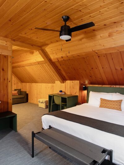 LOGE Glacier - Essex, MT