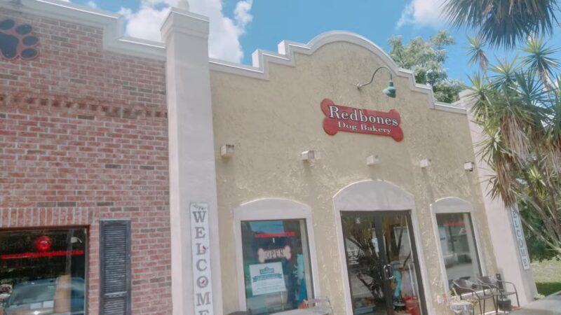 Redbones Dog Bakery & Boutique - Fernandina Beach, FL