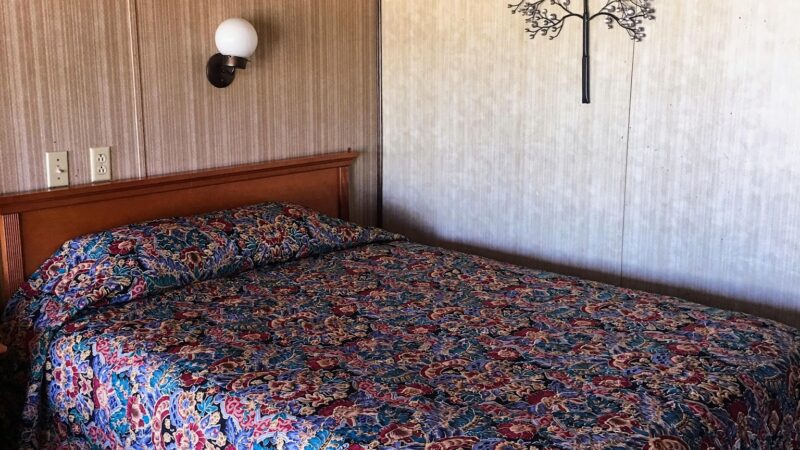 Ozark Trail Motel & Restaurant - Fletcher, OK