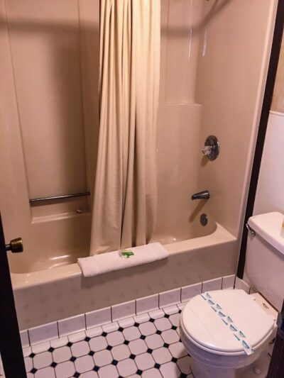 Ozark Trail Motel & Restaurant - Fletcher, OK