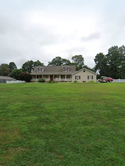 Poochie Parlor Boarding Kennels - Follansbee, WV