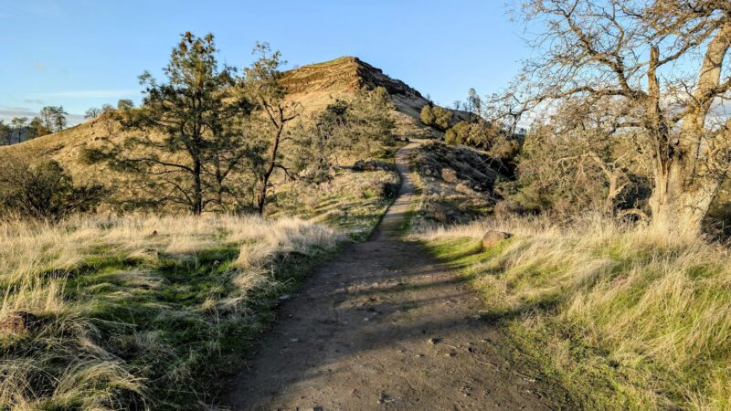 Pincushion Peak Trailhead - Friant, CA