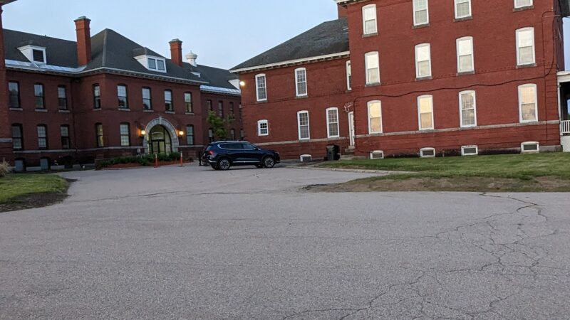 Hillsborough County Offices Goffstown rail trail parking - Goffstown, NH