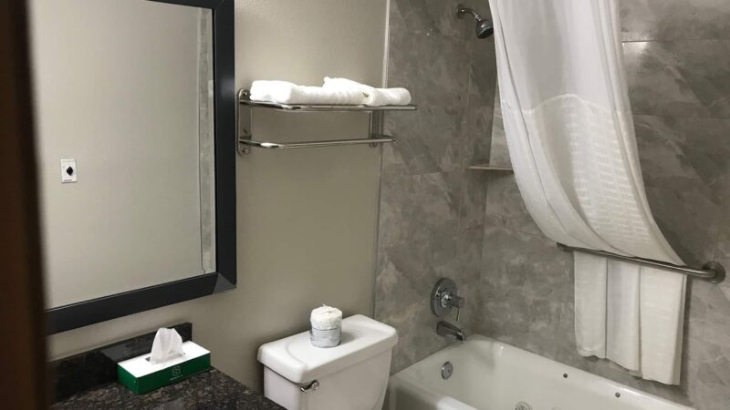 Days Inn - Grove, OK