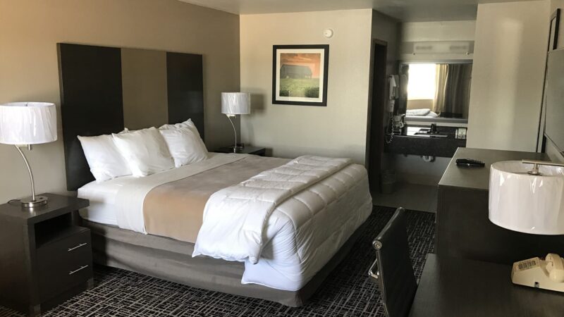 Days Inn - Grove, OK