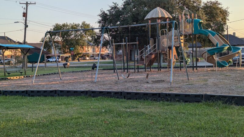 Memorial Park - Groves, TX