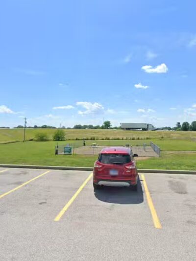 Dog Park at Love's Travel Stops - Hamel, IL
