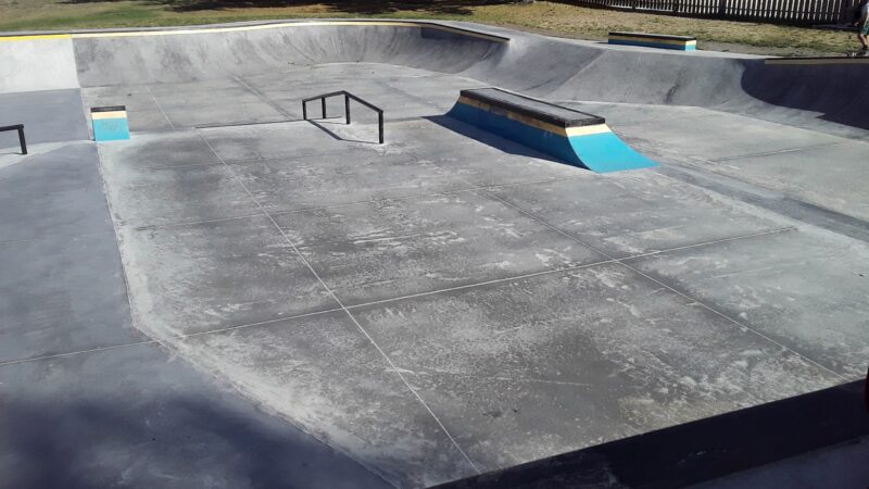Hickman City Skatepark - Hickman, NE