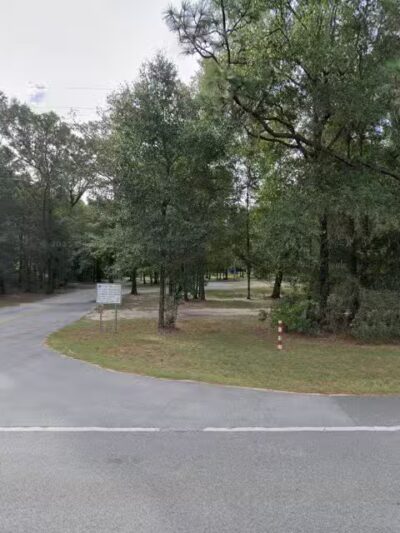 Holt Park - Holt, FL