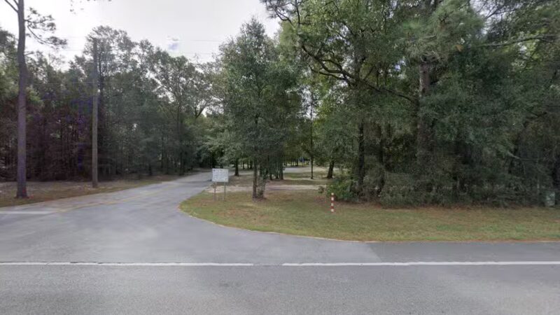 Holt Park - Holt, FL