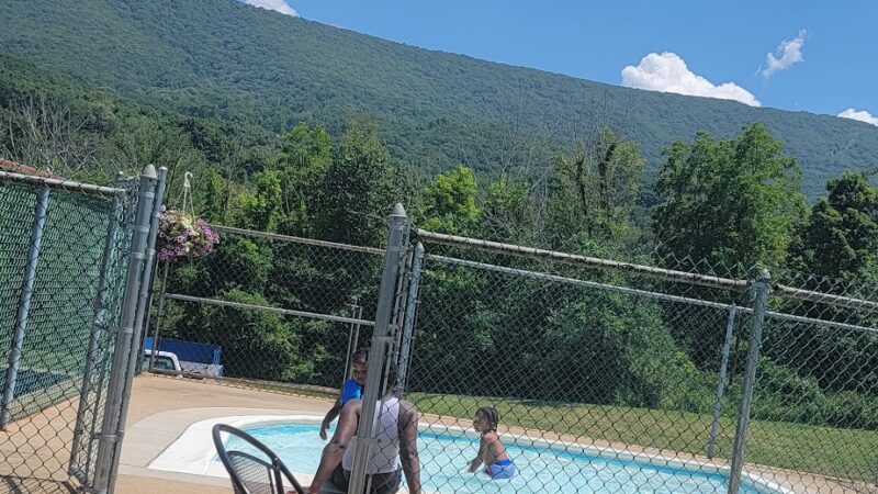 The RoseLoe Motel - Hot Springs, VA