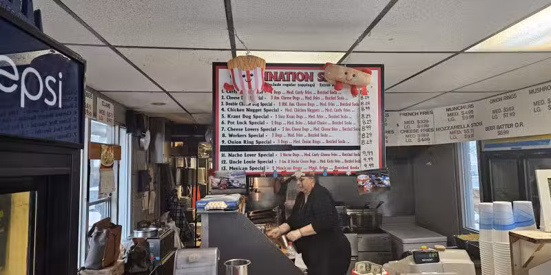 The Dog Shack - Hudson Falls, NY