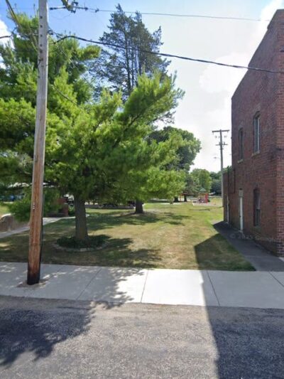 Hudson Village Memorial Park - Hudson, IL