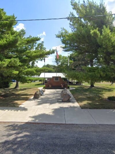 Hudson Village Memorial Park Picnic Shelter - Hudson, IL