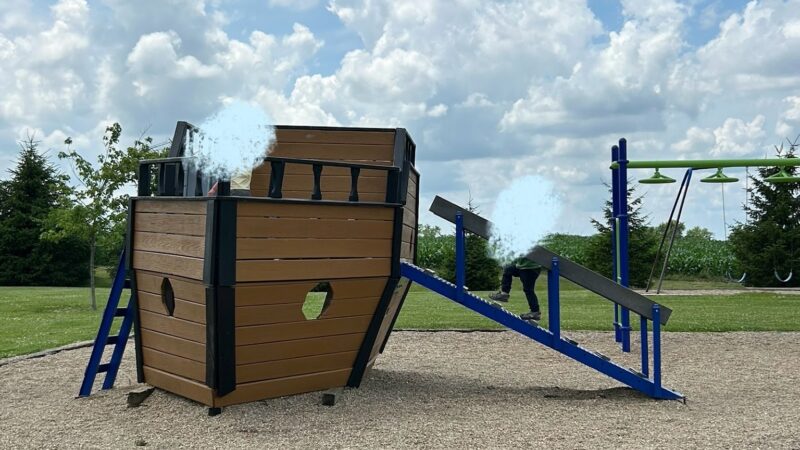 Waller Park - Hudson, IL