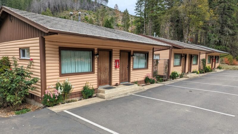 Dogwood Motel - Idleyld Park, OR