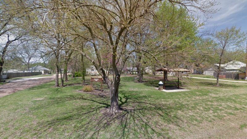 East Iola Park - Iola, KS