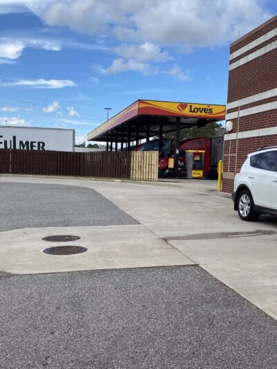 Dog Park at Love's Travel Stops - Jasper, FL