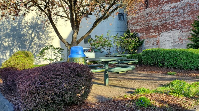 Kelso Commons - Kelso, WA