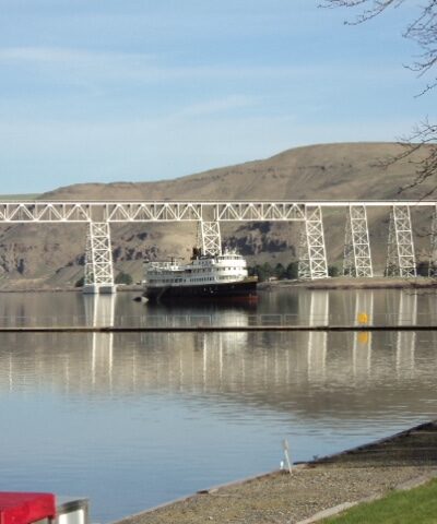 Starbuck / Lyons Ferry Marina KOA Holiday 102 Lyons Ferry Rd., Starbuck, WA 99359 - LaCrosse, WA