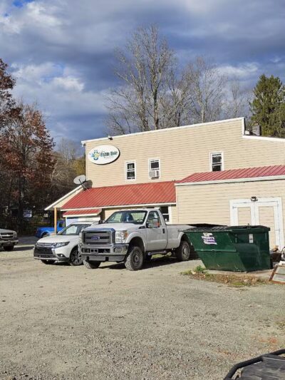 The Fishin Hole Bar & Grill - Lake Como, PA