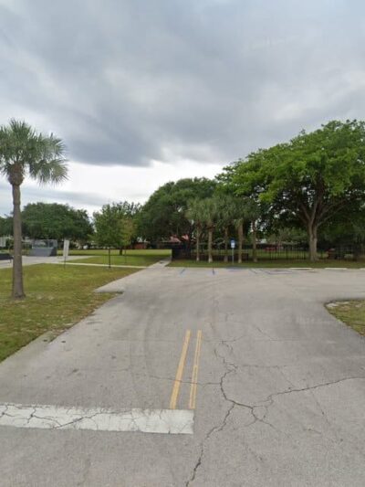 Maddock Park Dog Park - Lantana, FL