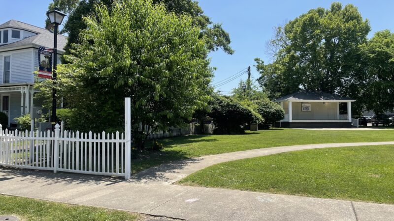 Main Street Park - Louisa, KY