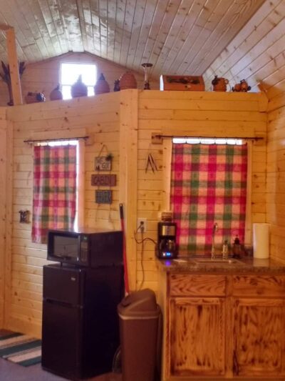Crossroads Ranch Campground and Cabins - Lucas, IA